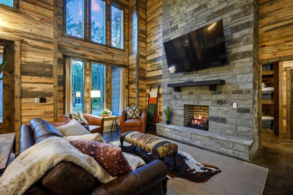 Ember Skye Cabin - 2 Bdr & Bunk Nook/2.5 Bath Broken Bow Exterior foto