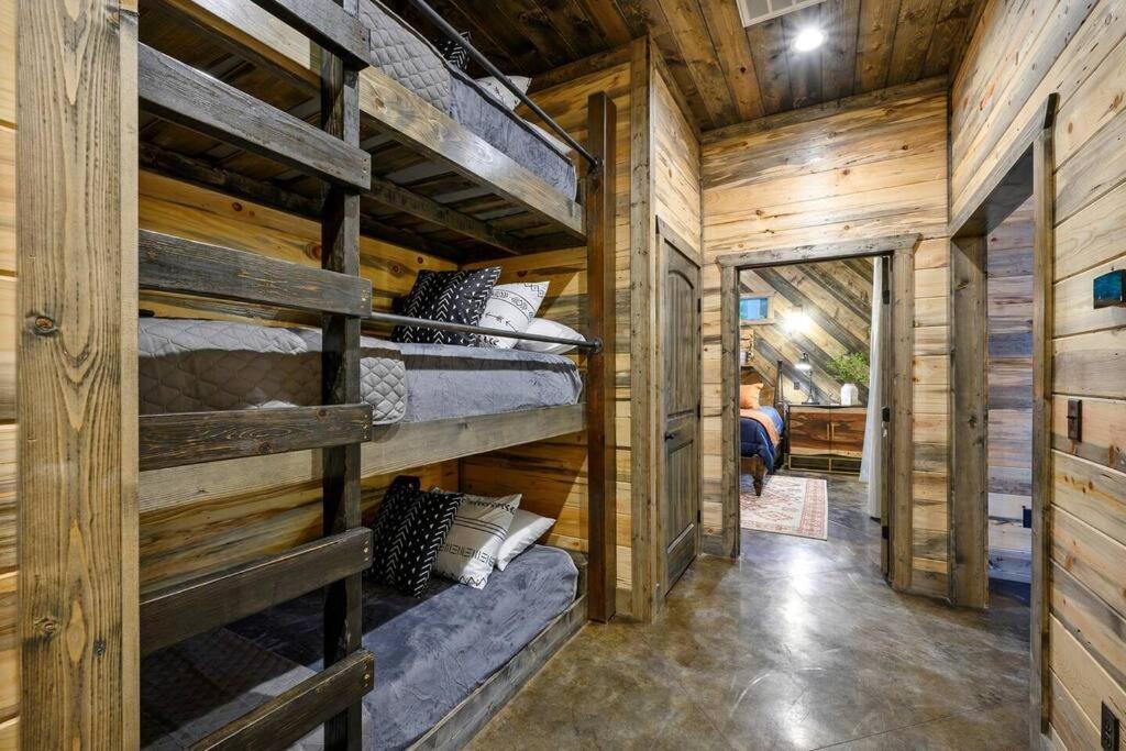 Ember Skye Cabin - 2 Bdr & Bunk Nook/2.5 Bath Broken Bow Exterior foto