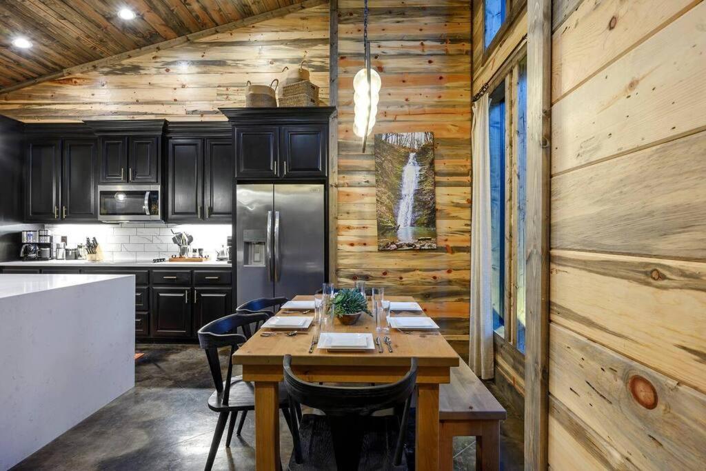 Ember Skye Cabin - 2 Bdr & Bunk Nook/2.5 Bath Broken Bow Exterior foto